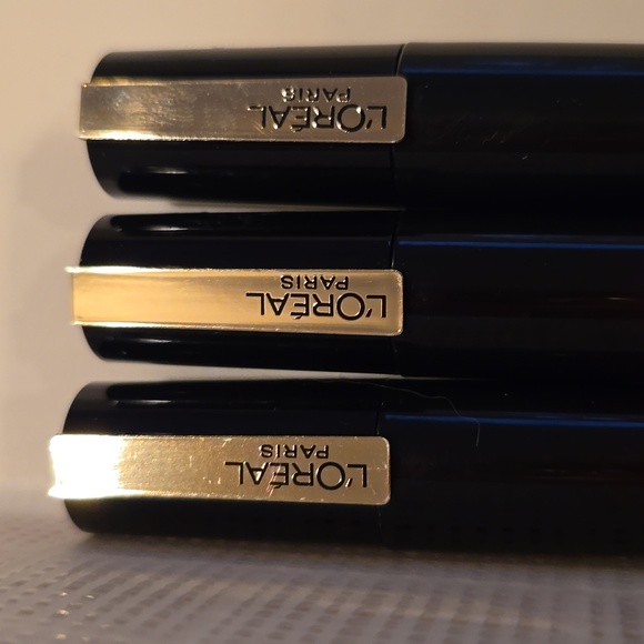 LOREAL PARIS BRAND WOMEN'S BRILLIANT SIGNATURE SHINY LIPSTICK BUNDLE OF 3 - Picture 2 of 4